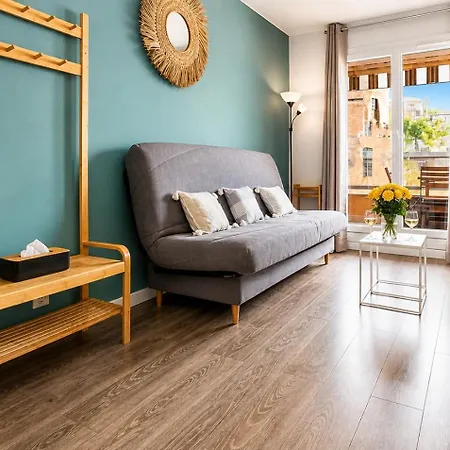 Lumineux T2 Moderne Avec Terrasse Appartement *