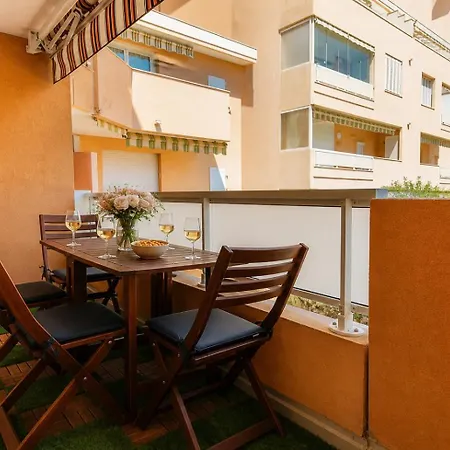 Daire Lumineux T2 Moderne Avec Terrasse Sainte-Maxime